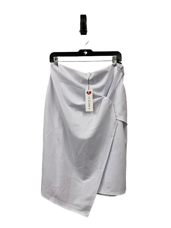 Skirt Midi By Clothes Mentor In White, Size: Xl