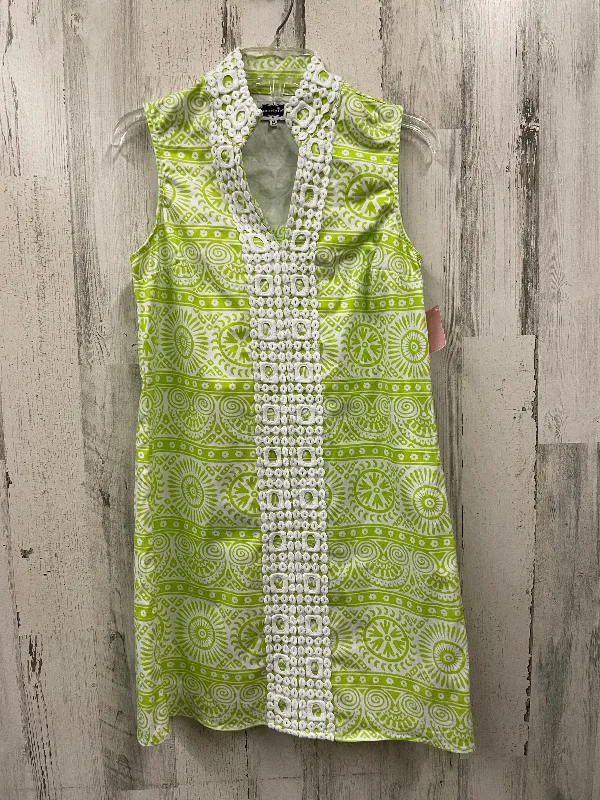 Green Top Sleeveless Mudpie, Size M