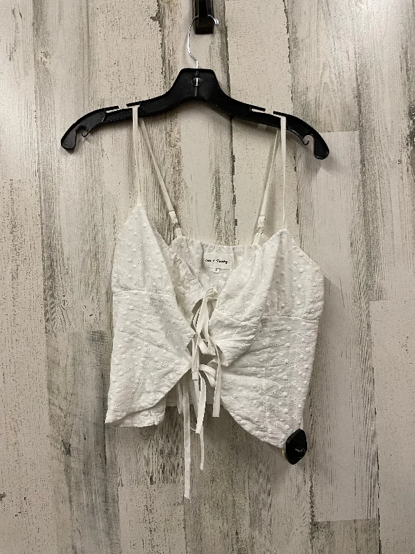 White Top Sleeveless Clothes Mentor, Size L