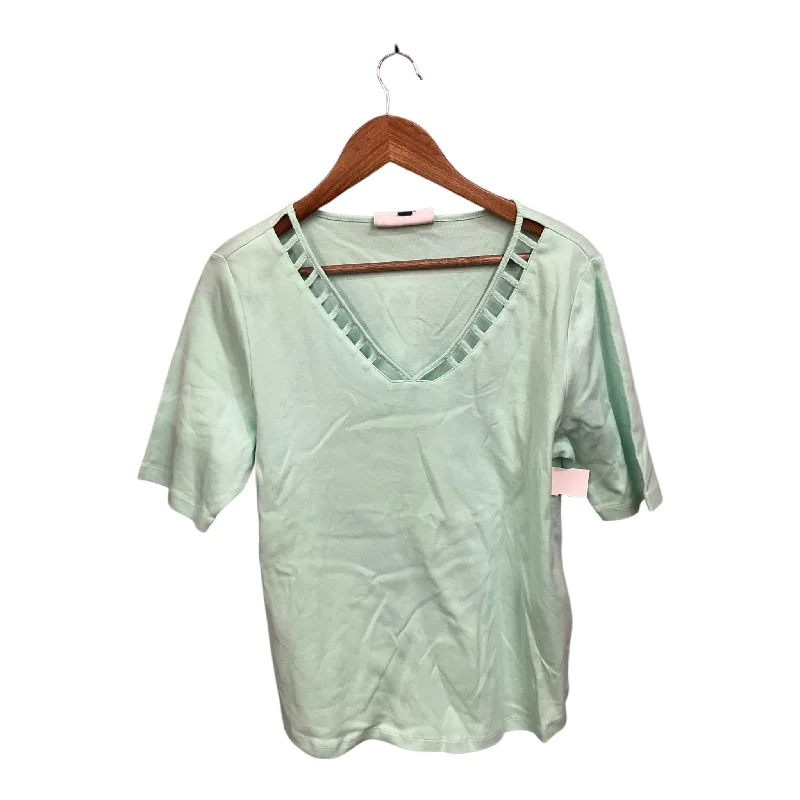 Top Short Sleeve By Karen Scott In Green, Size: L